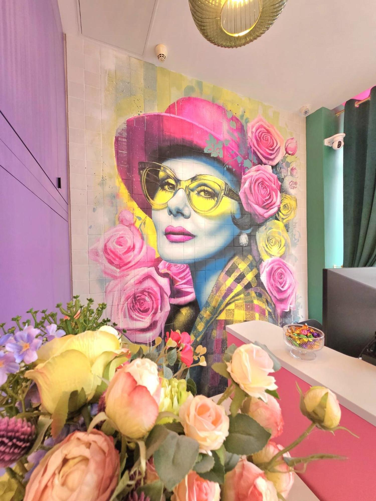 Hotel La Petite Rosa Paris Bagian luar foto