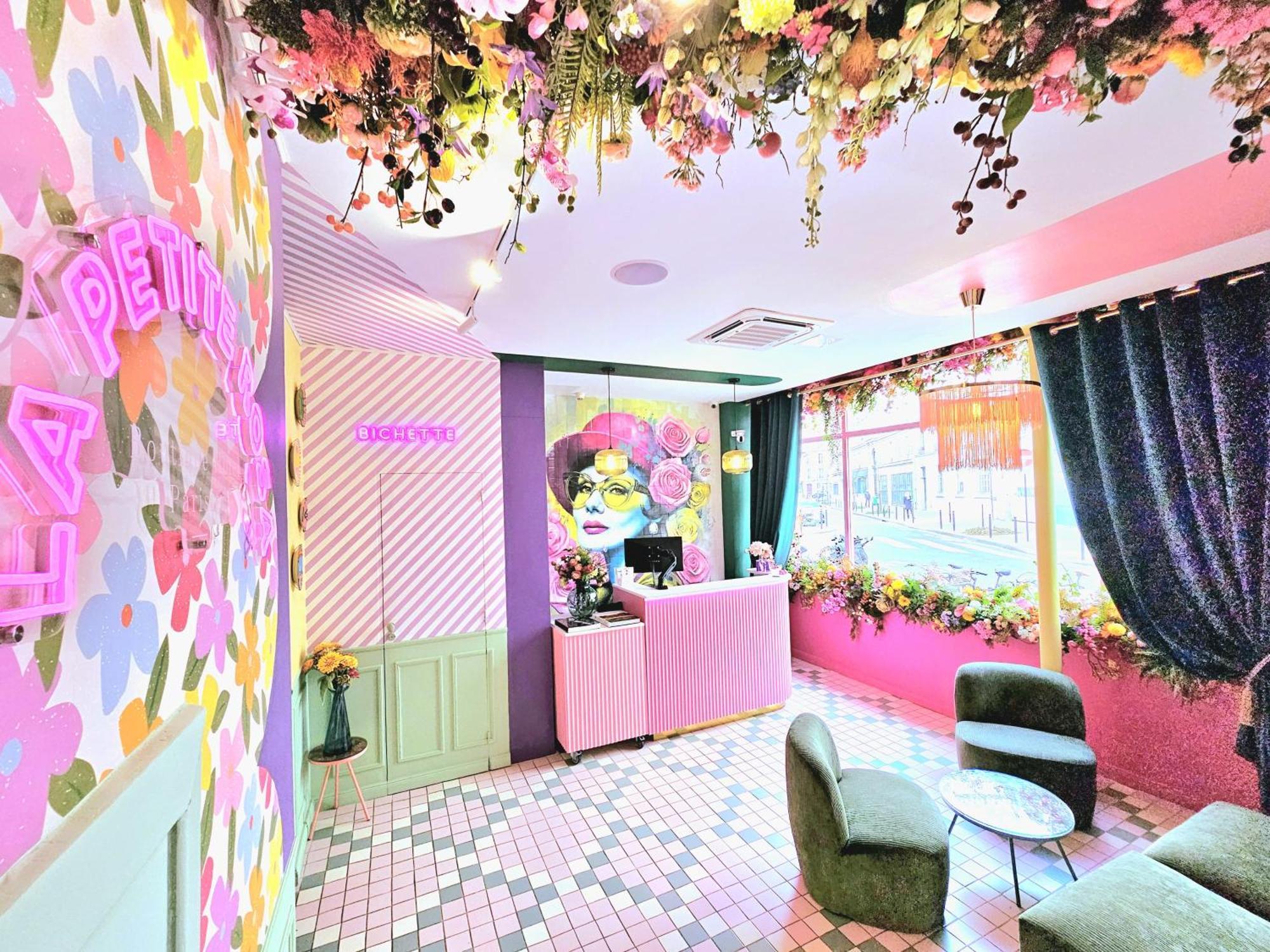 Hotel La Petite Rosa Paris Bagian luar foto